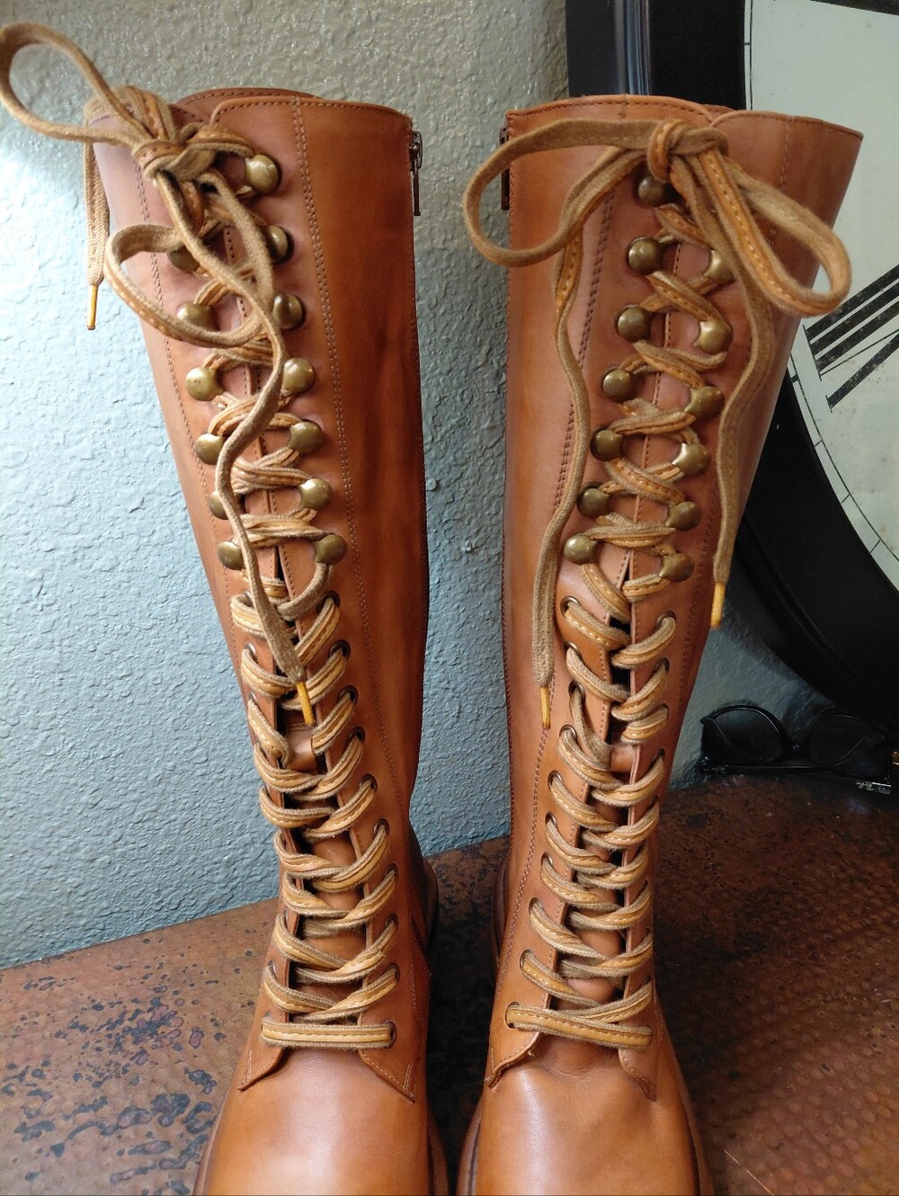 Vintage Foundry Co. Sz. 8 Tan Leather Sadelle Lace Up Boots - Picture 5 of 16